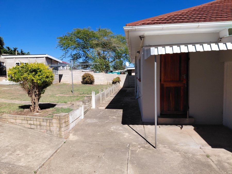 3 Bedroom Property for Sale in Bothasrus Eastern Cape